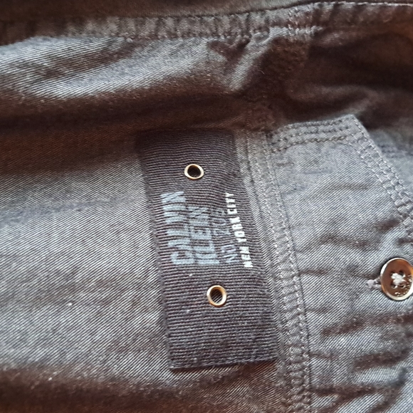 Calvin Klein men's size M black button down long sleeve shirt - Picture 3 of 5